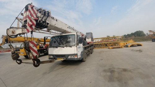中联16吨吊车
